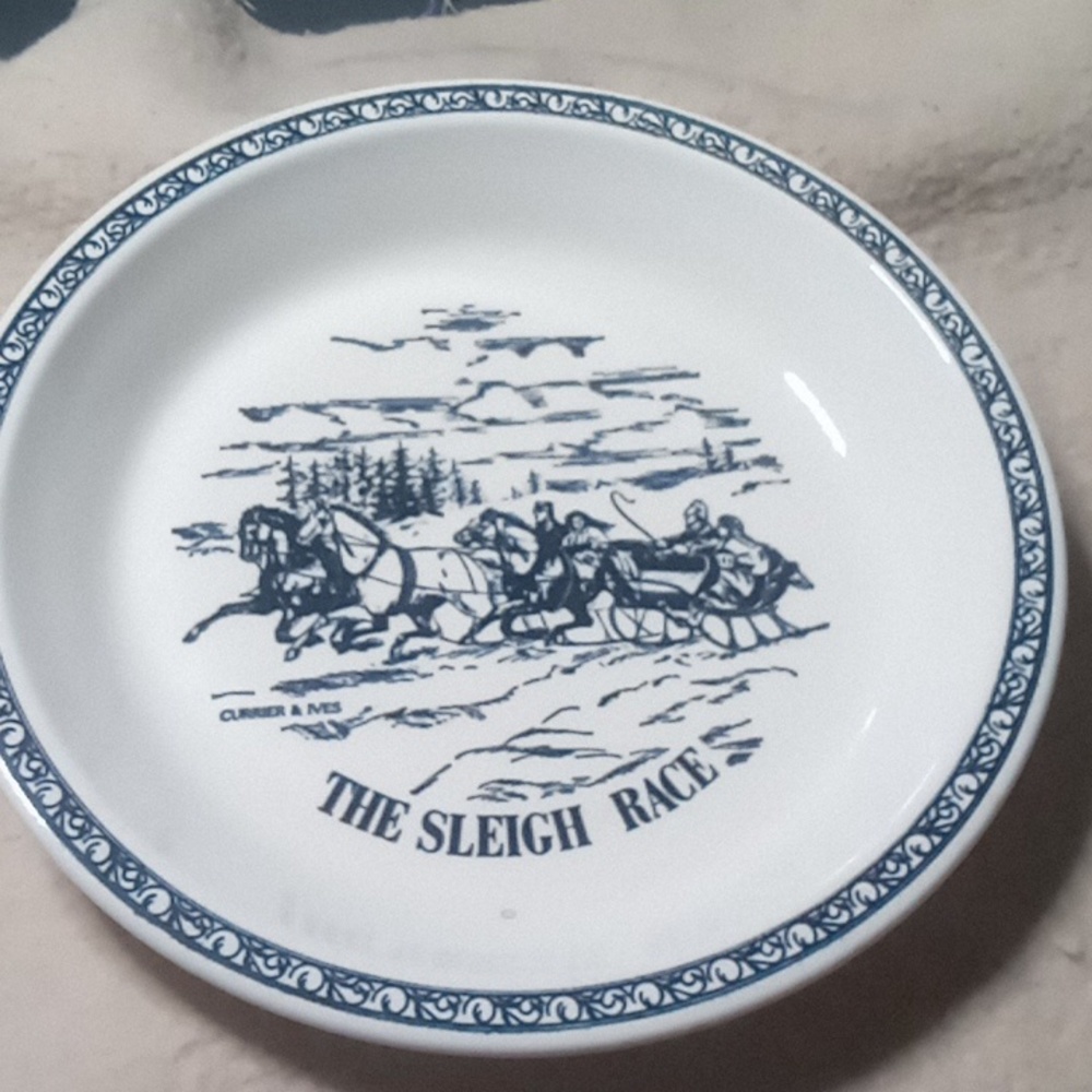 Currier and Ives "The Sleigh Race" pie plate 10" Ceramic